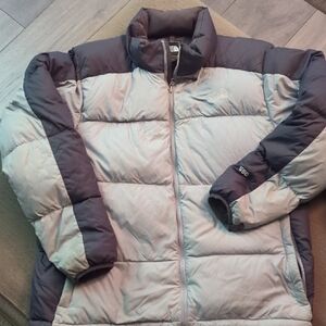 The North Face Puffer Jacket in Gray and Cream